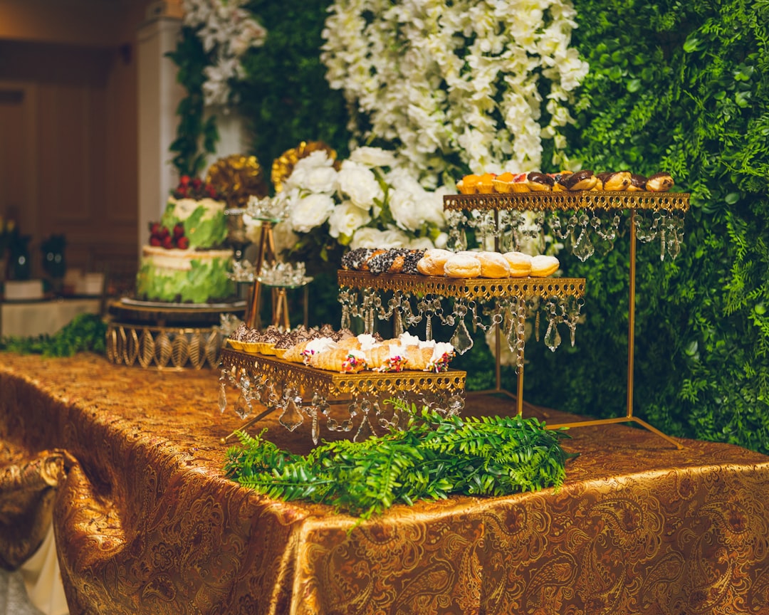 paket-wedding-murah-untuk-pernikahan-sederhana-tapi-mewah-1782449285141
